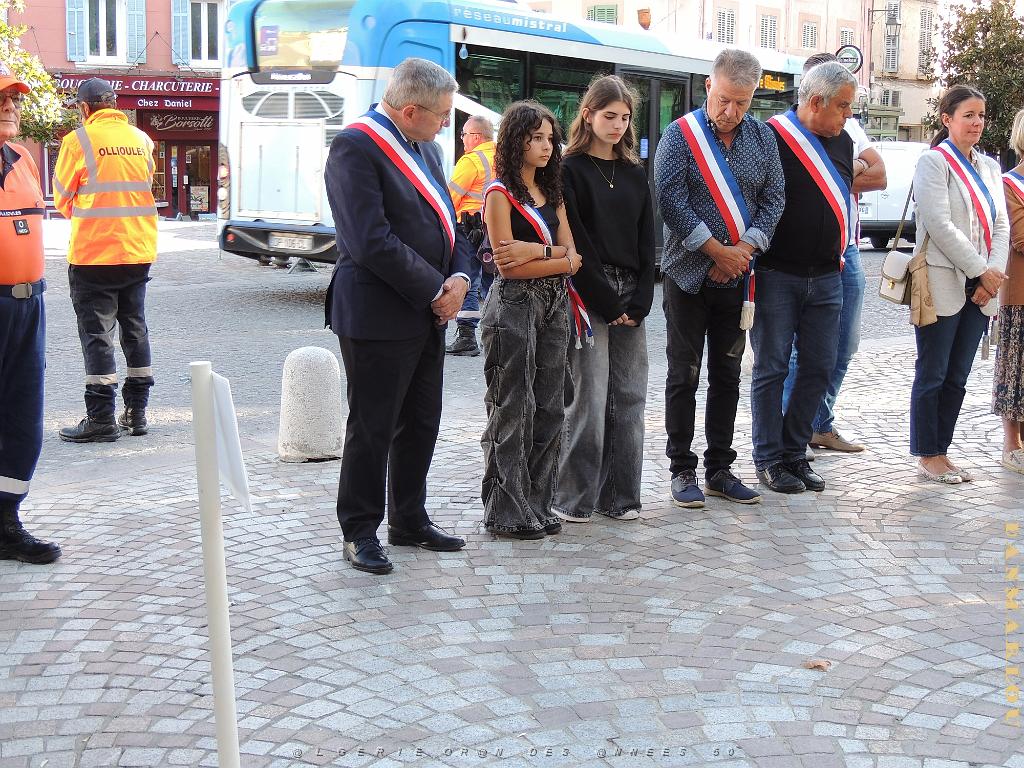 2025 09 25 OULLIOULES HOMMAGE NATIONAL AUX HARKIS (15).jpg
